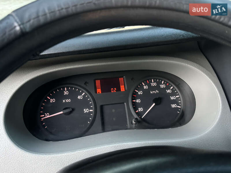 Эвакуатор Renault Mascott 2006 в Ковеле