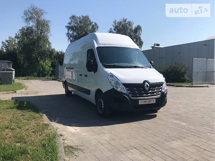 Грузопассажирский фургон Renault Master 2015 в Ровно