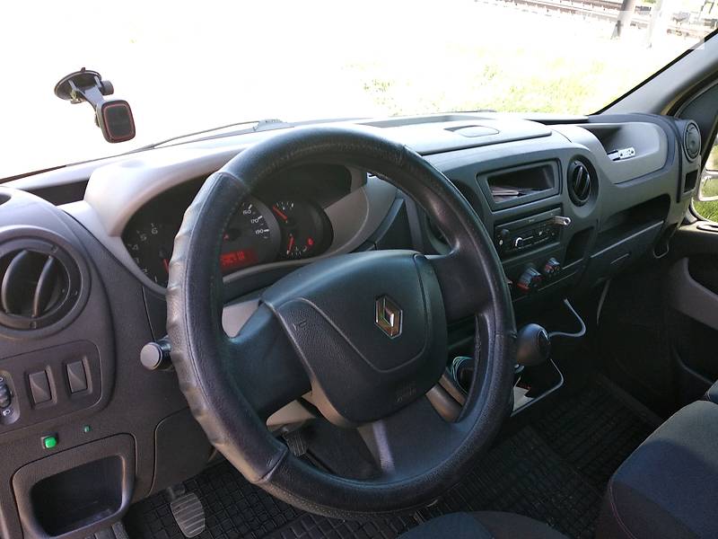 Вантажопасажирський фургон Renault Master 2013 в Києві