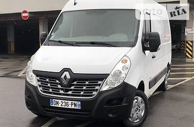 Вантажопасажирський фургон Renault Master 2015 в Києві