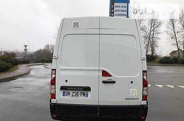 Вантажопасажирський фургон Renault Master 2015 в Києві