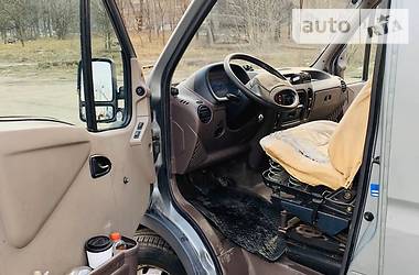 Вантажопасажирський фургон Renault Master 1998 в 