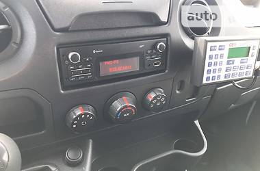 Грузопассажирский фургон Renault Master 2016 в 