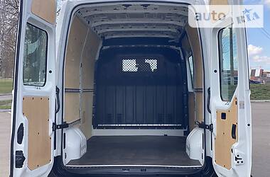 Вантажопасажирський фургон Renault Master 2016 в 