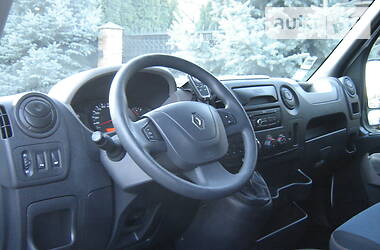 Вантажопасажирський фургон Renault Master 2016 в 