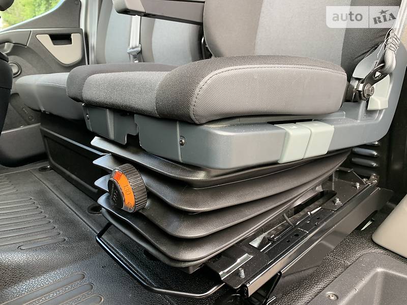 Вантажопасажирський фургон Renault Master 2018 в Києві