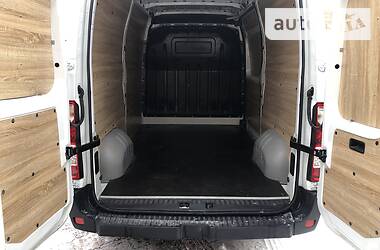 Грузовой фургон Renault Master 2016 в 