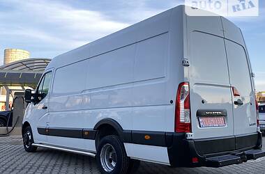 Минивэн Renault Master 2016 в Киеве