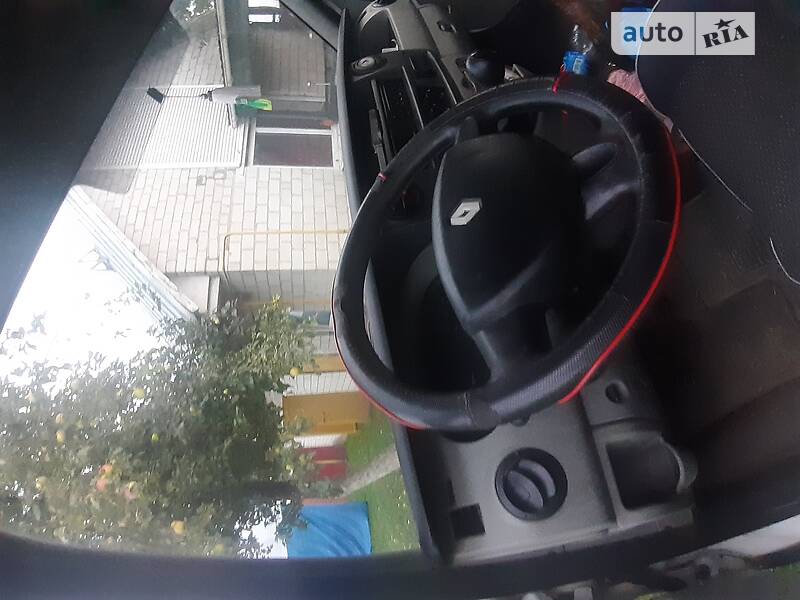 Мінівен Renault Master 2006 в Млиніві