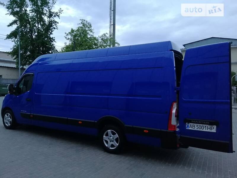 Грузовой фургон Renault Master 2017 в Лысянке
