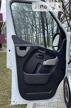 Минивэн Renault Master 2015 в Полтаве