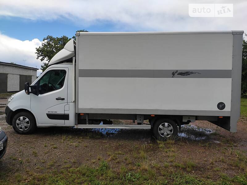 Грузопассажирский фургон Renault Master 2015 в Борисполе