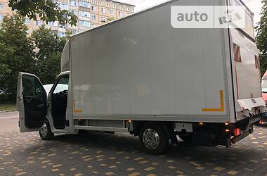 Грузовой фургон Renault Master 2015 в Тернополе
