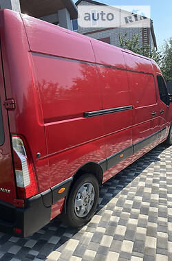 Вантажний фургон Renault Master 2013 в Миргороді