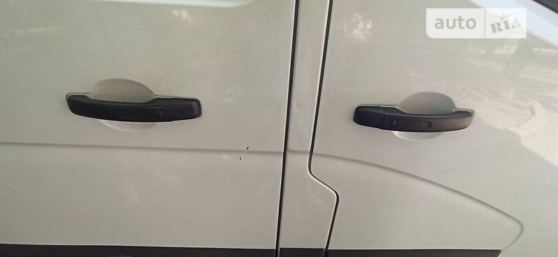 Грузовой фургон Renault Master 2014 в Киеве