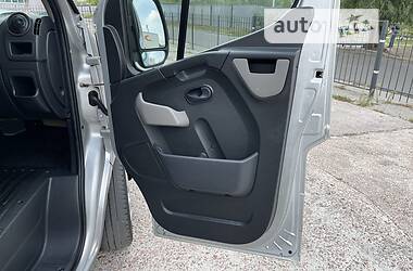 Минивэн Renault Master 2017 в 