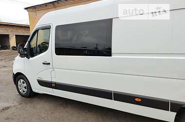 Вантажопасажирський фургон Renault Master 2015 в 
