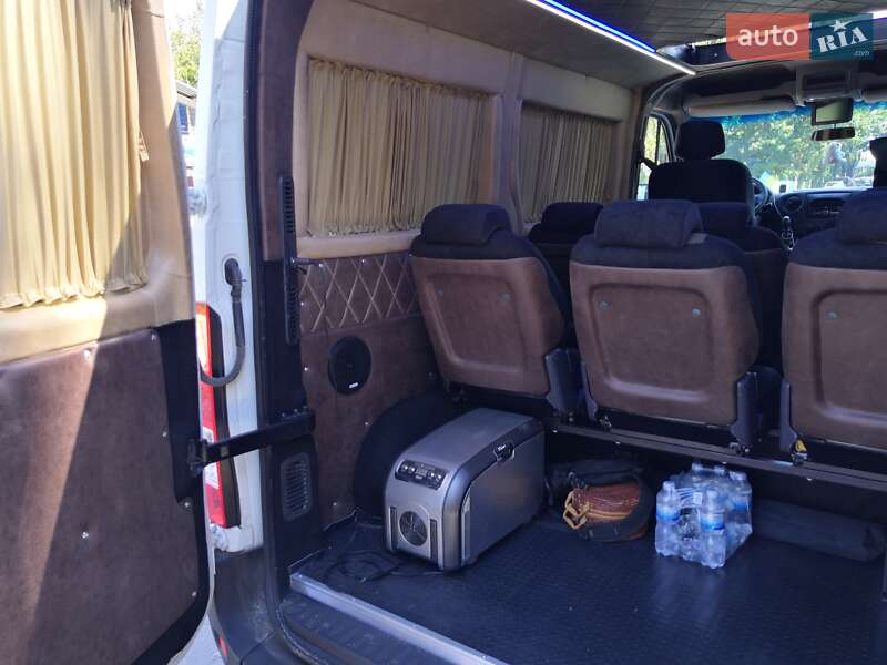 Микроавтобус Renault Master 2016 в Киеве