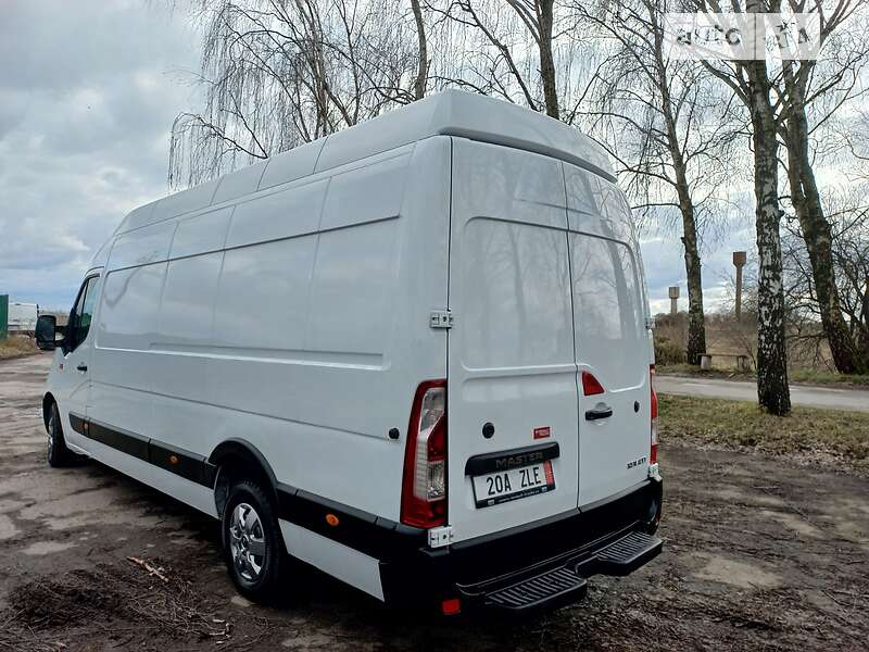 Грузовой фургон Renault Master 2018 в Дубно
