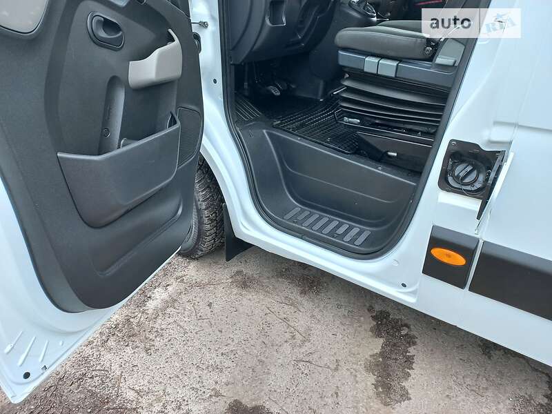 Грузовой фургон Renault Master 2018 в Дубно