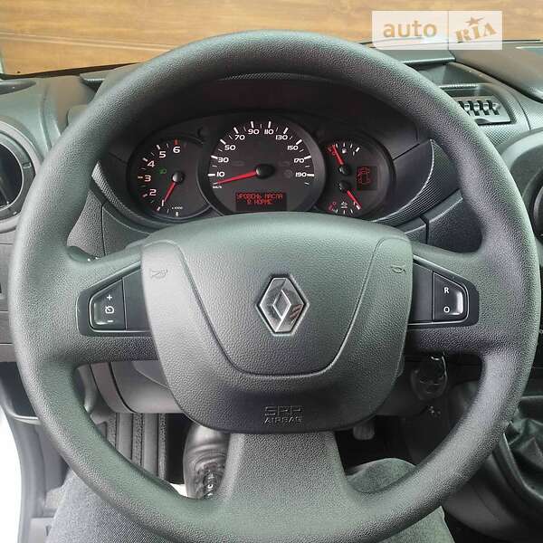 Грузовой фургон Renault Master 2018 в Дубно