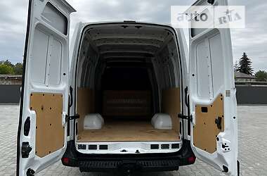 Вантажний фургон Renault Master 2015 в 