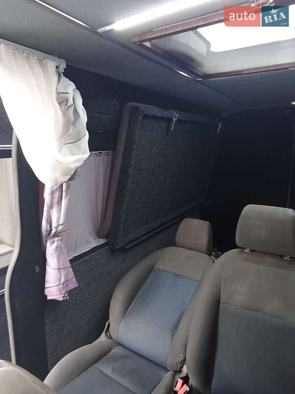 Мікроавтобус Renault Master 2015 в Львові