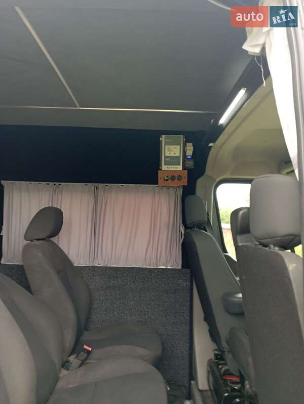 Мікроавтобус Renault Master 2015 в Львові