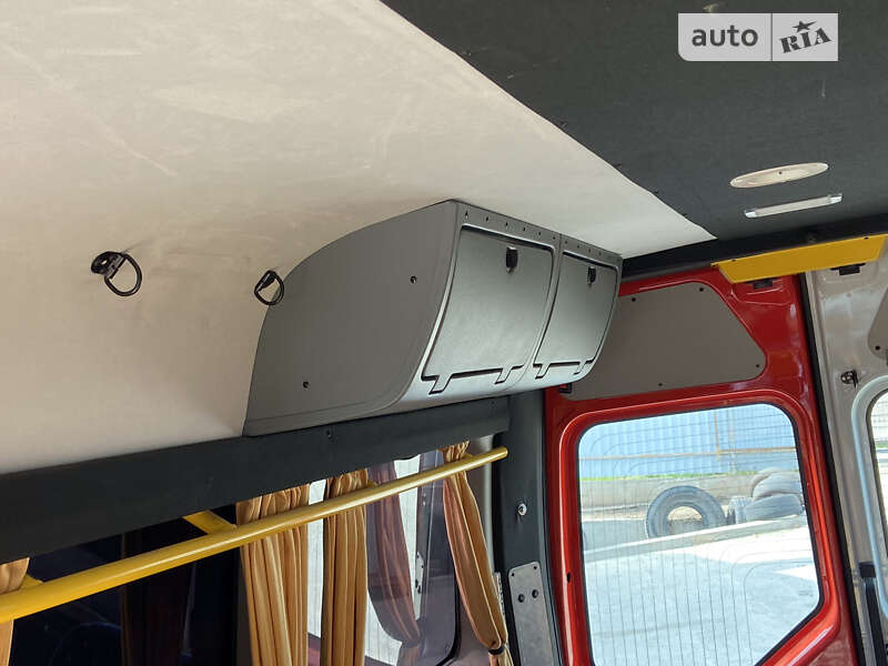 Міський автобус Renault Master 2017 в Дніпрі