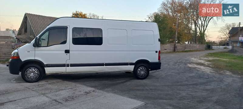 Микроавтобус Renault Master 2004 в Ровно