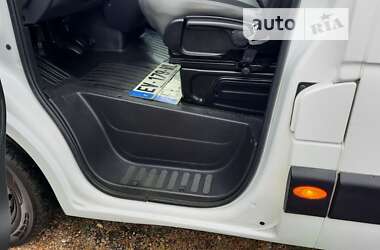 Вантажний фургон Renault Master 2018 в 