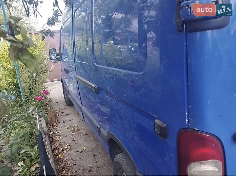 Грузовой фургон Renault Master 2009 в Славянске