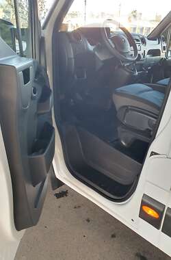 Грузовой фургон Renault Master 2019 в 