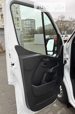 Вантажний фургон Renault Master 2020 в Запоріжжі