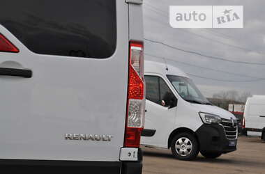 Грузовой фургон Renault Master 2016 в 