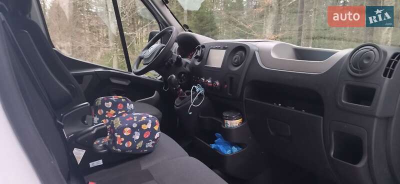Дом на колесах Renault Master 2017 в Львове