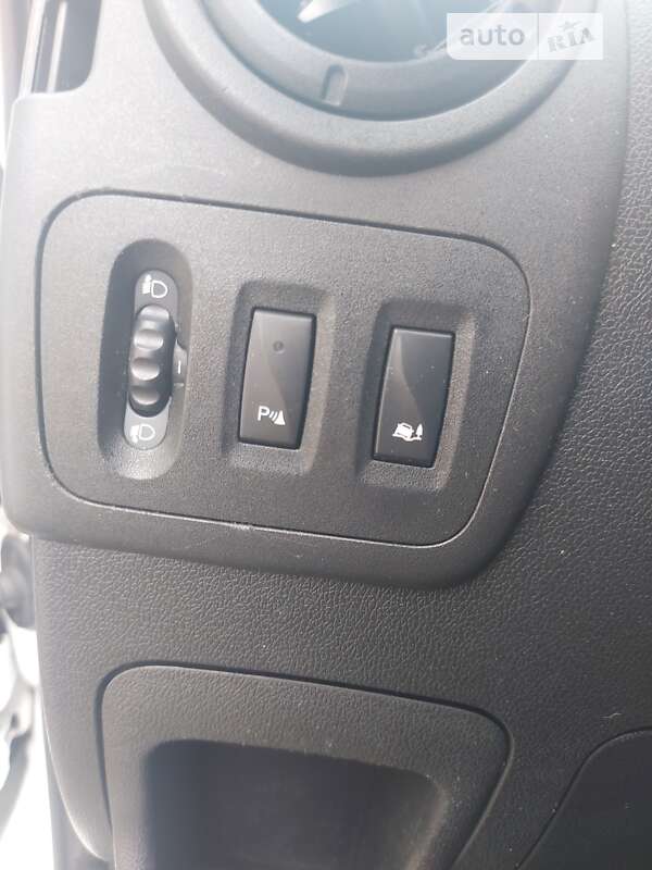 Грузовой фургон Renault Master 2017 в Дрогобыче фото 19 Грузовой фургон Renault Master 2017 в Дрогобыче