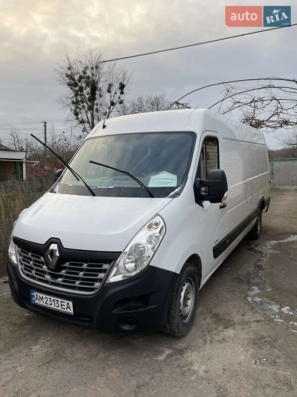 Грузовой фургон Renault Master 2015 в Ирпене