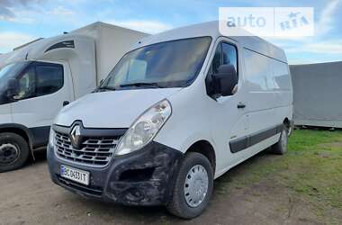 Грузовой фургон Renault Master 2016 в Мостиске