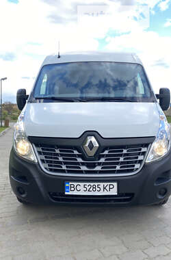 Грузопассажирский фургон Renault Master 2017 в Сокале