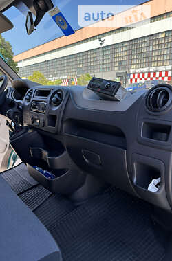 Вантажний фургон Renault Master 2012 в Луцьку
