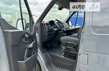 Грузовой фургон Renault Master 2022 в Стрые