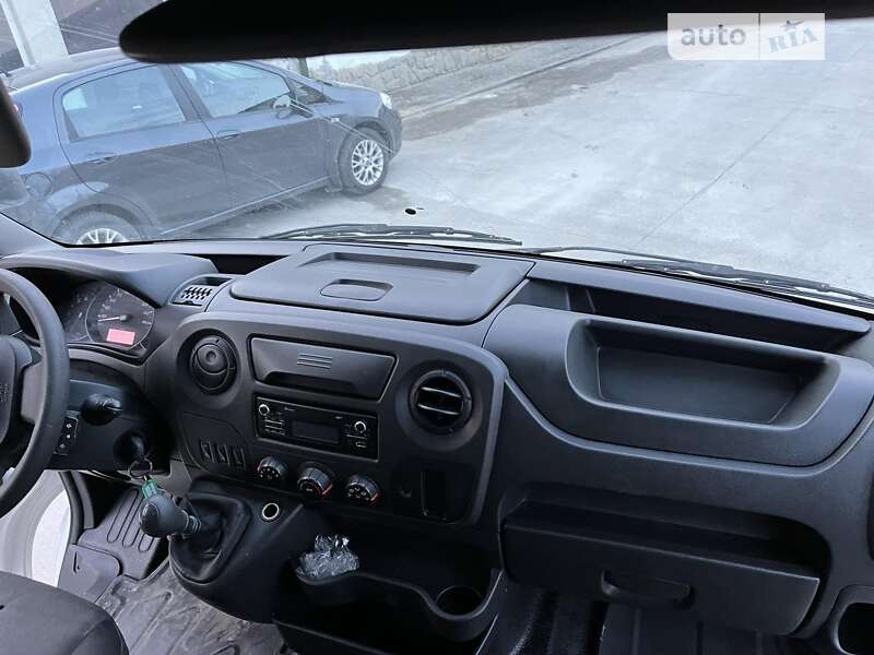 Тентований Renault Master 2018 в Львові фото 11 Тентований Renault Master 2018 в Львові