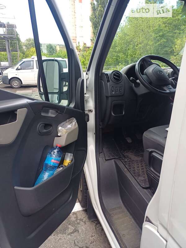 Вантажний фургон Renault Master 2017 в Києві