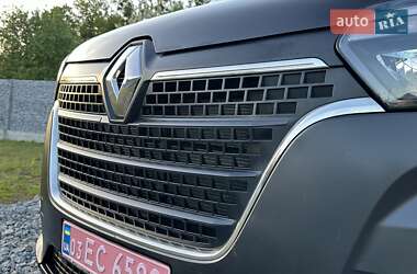 Вантажний фургон Renault Master 2020 в Рівному
