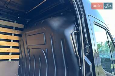Вантажний фургон Renault Master 2020 в Рівному