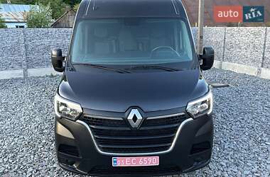 Вантажний фургон Renault Master 2020 в Рівному