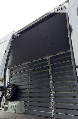 Вантажний фургон Renault Master 2009 в 