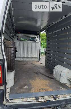 Вантажний фургон Renault Master 2009 в 