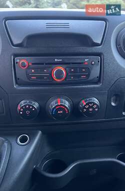 Грузовой фургон Renault Master 2018 в 